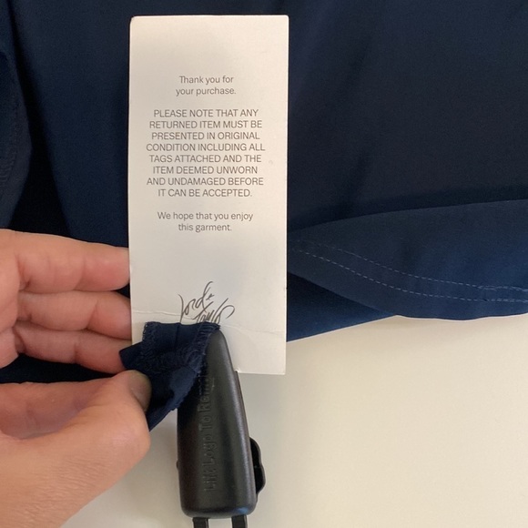 Tadashi Shoji Navy/Gold Sleeveless Gown - Size 6 - Picture 6 of 12